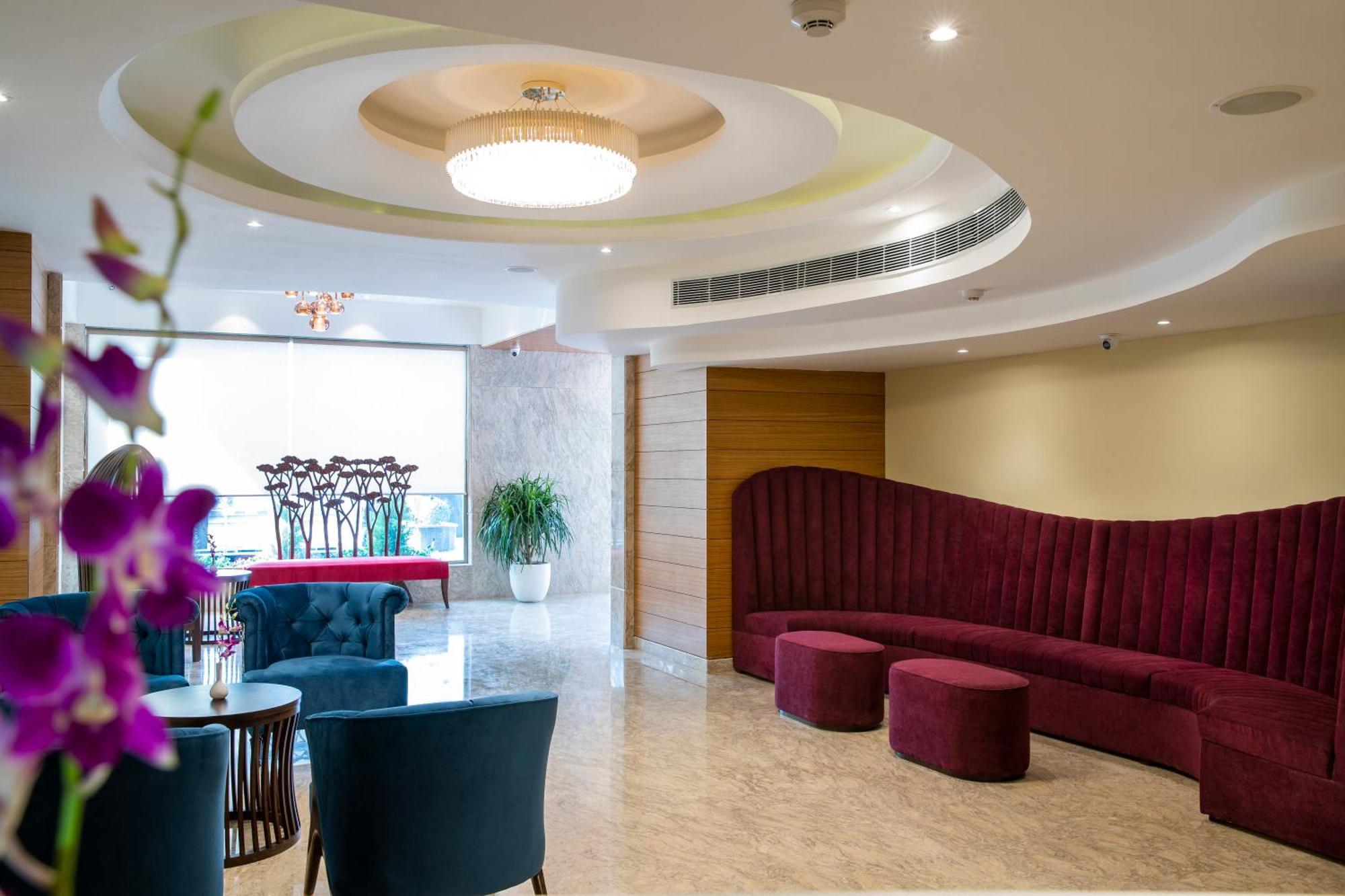 Regenta Central Cassia Zirakpur Chandigarh Exterior foto